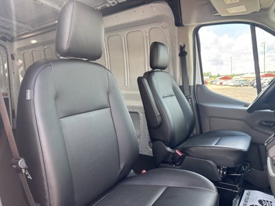 2025 Ford Transit Cargo Van Base