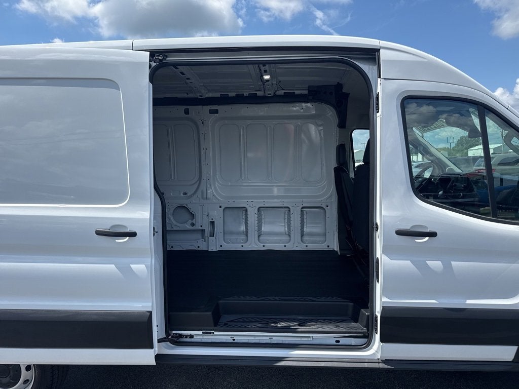 2025 Ford Transit Cargo Van Base