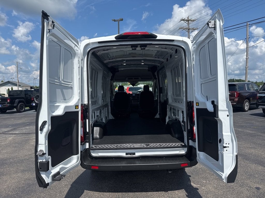 2025 Ford Transit Cargo Van Base