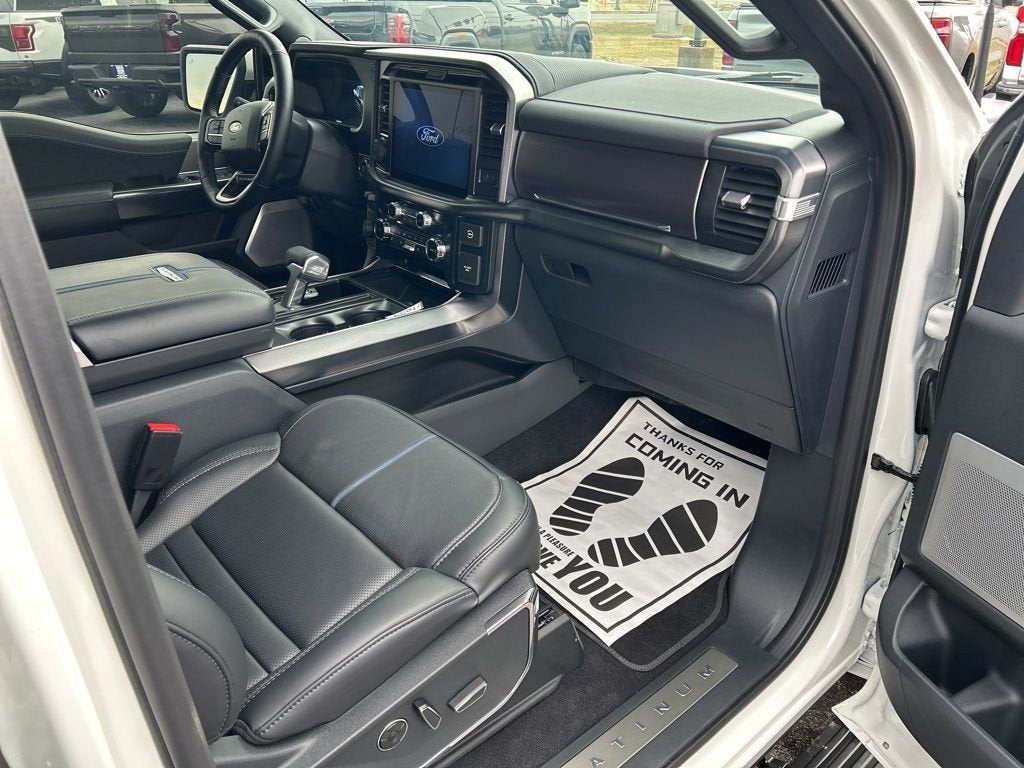 2025 Ford F-150 Platinum