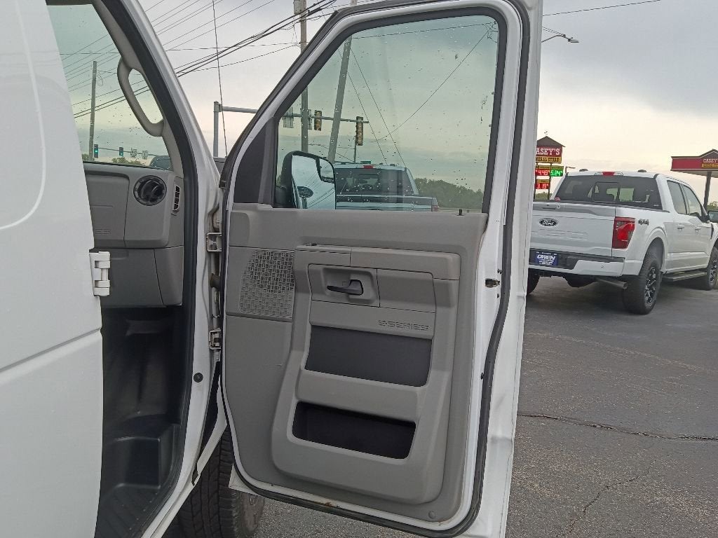 2014 Ford Econoline Cargo Van Commercial
