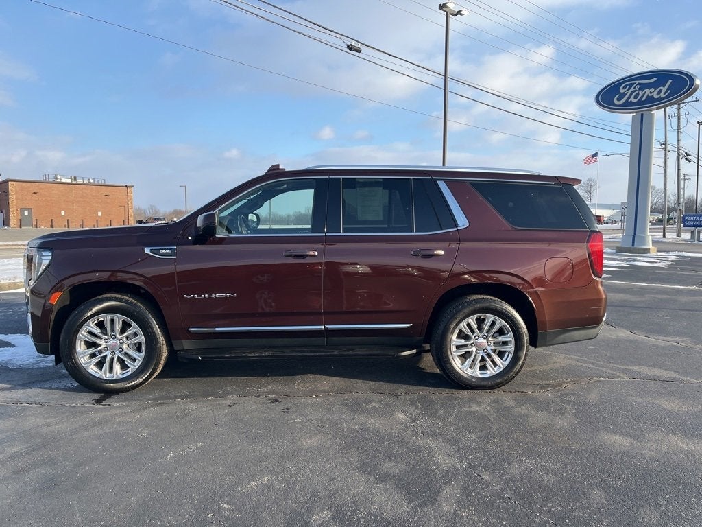 2023 GMC Yukon SLT