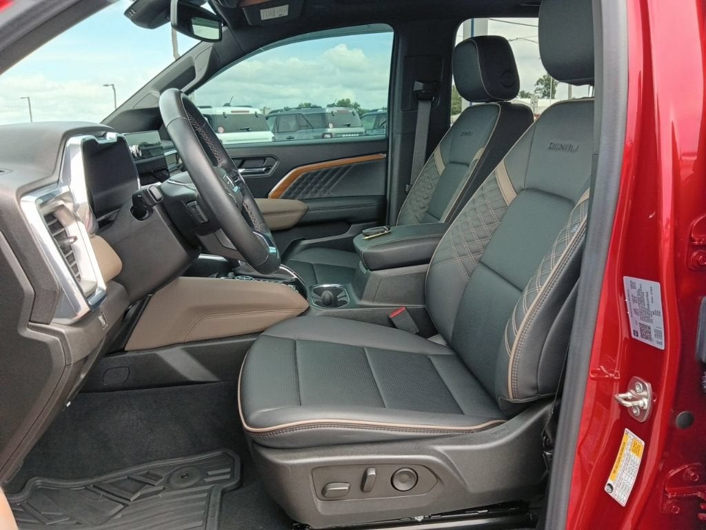 2024 GMC Canyon 4WD Denali
