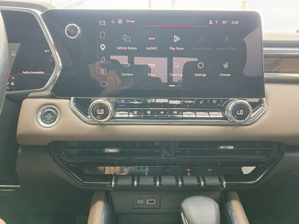 2024 GMC Canyon 4WD Denali