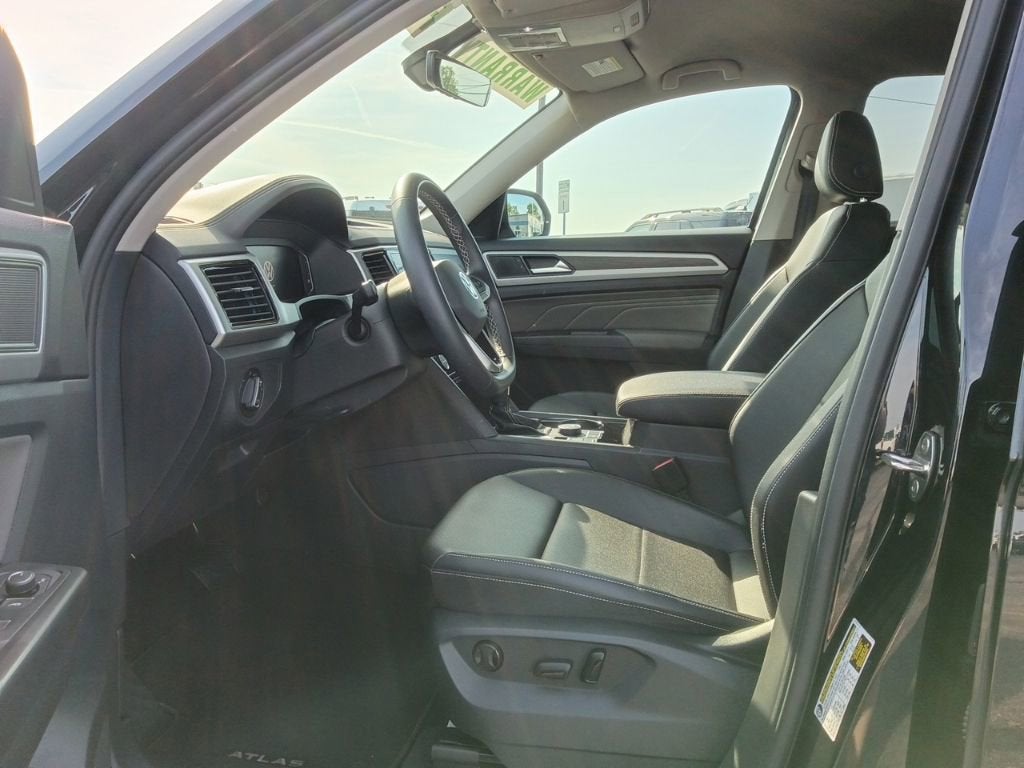 2023 Volkswagen Atlas 2.0T SE w/Technology