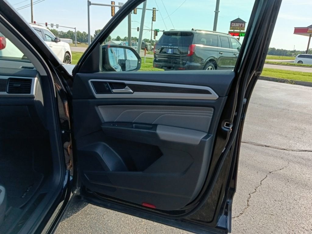 2023 Volkswagen Atlas 2.0T SE w/Technology