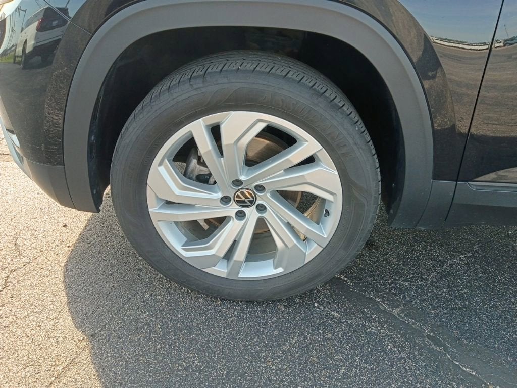 2023 Volkswagen Atlas 2.0T SE w/Technology