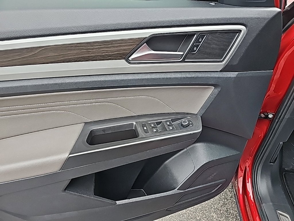 2022 Volkswagen Atlas 3.6L V6 SE w/Technology