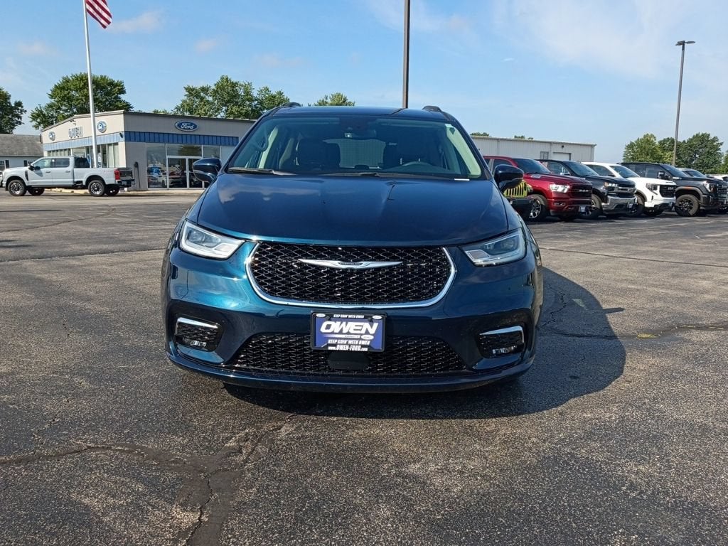 2022 Chrysler Pacifica Touring L