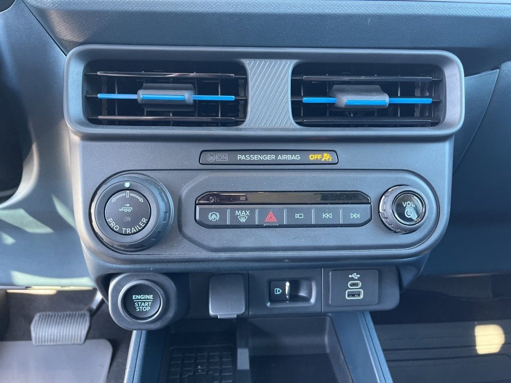 2025 Ford Maverick Lobo High