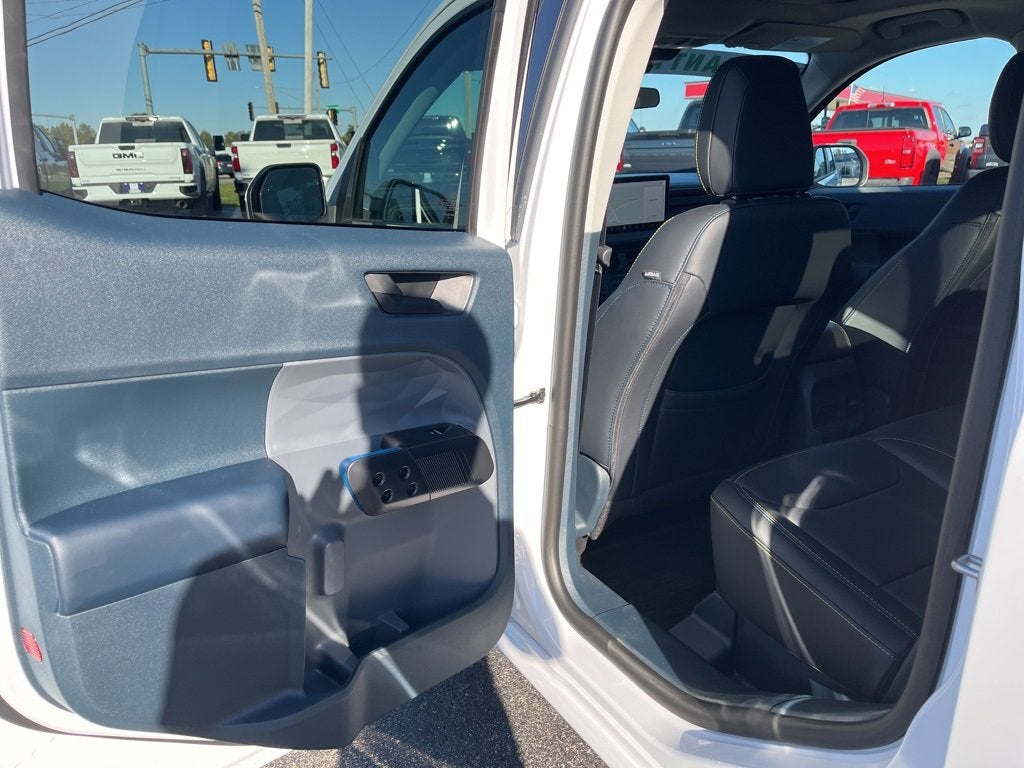 2025 Ford Maverick Lobo High