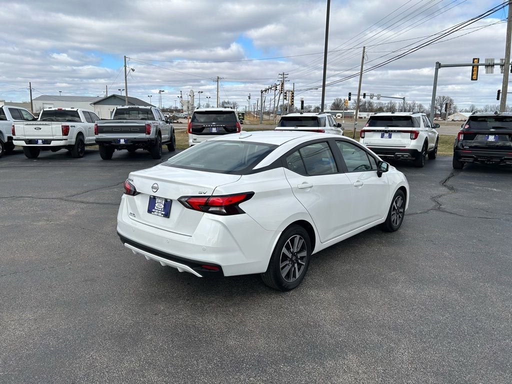2024 Nissan Versa SV