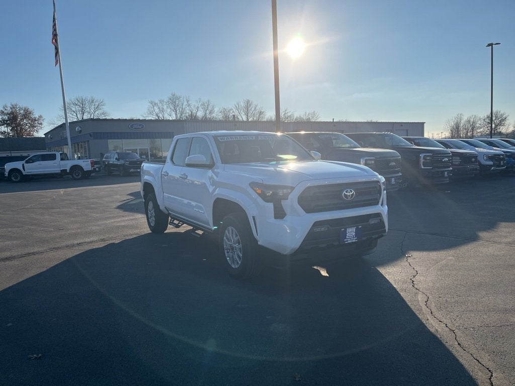 2024 Toyota Tacoma 4WD SR5