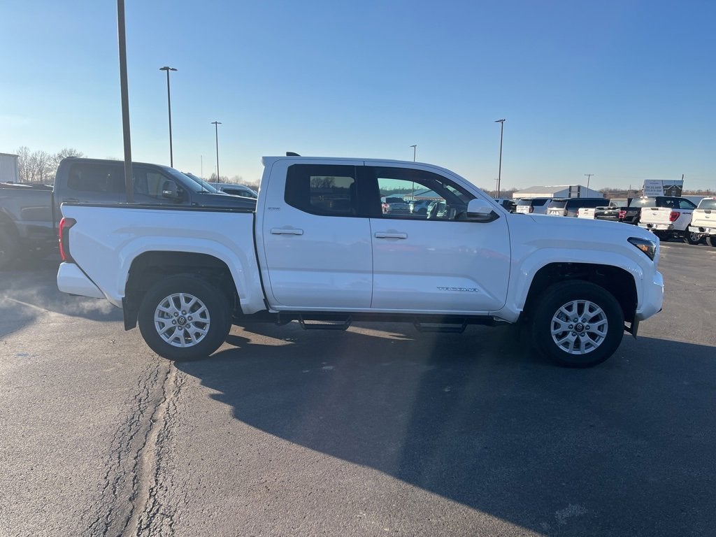 2024 Toyota Tacoma 4WD SR5