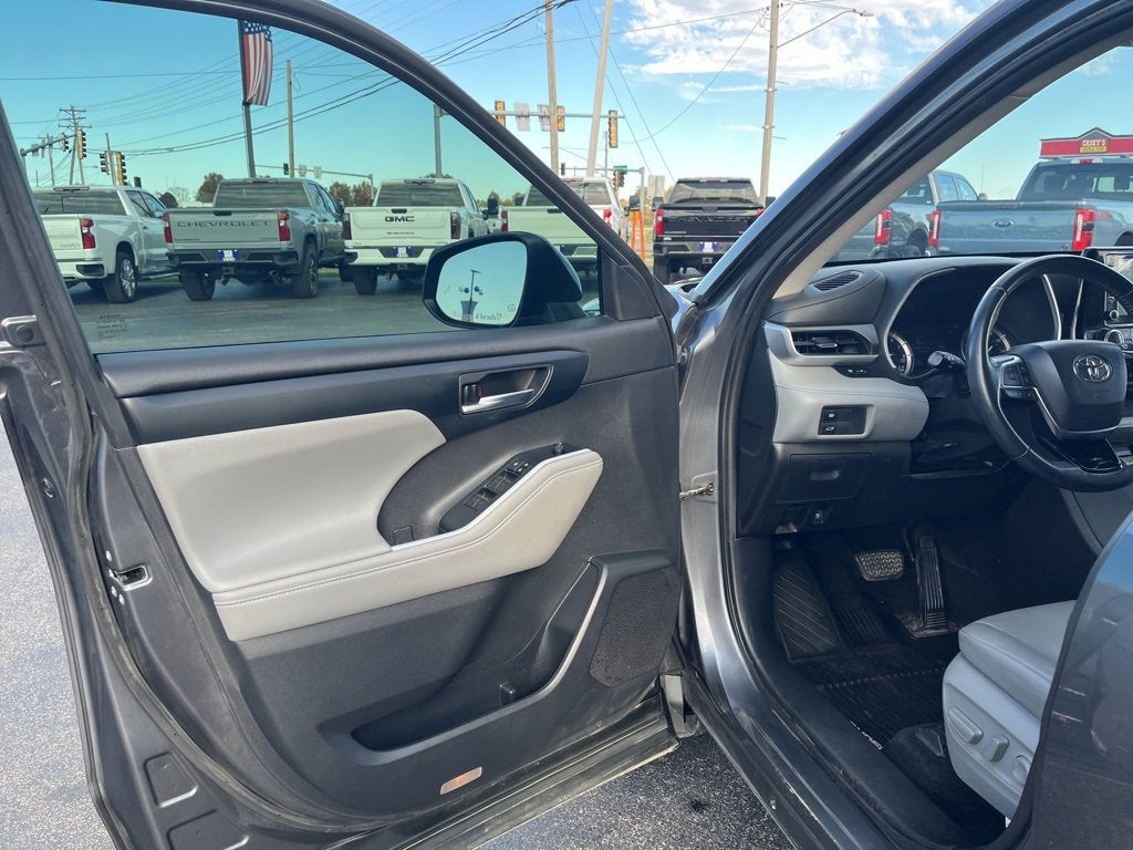 2020 Toyota Highlander XLE