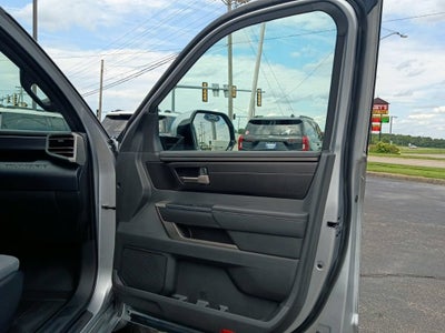 2025 Toyota Tundra 4WD SR5