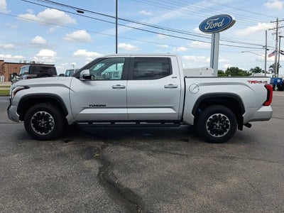 2025 Toyota Tundra 4WD SR5