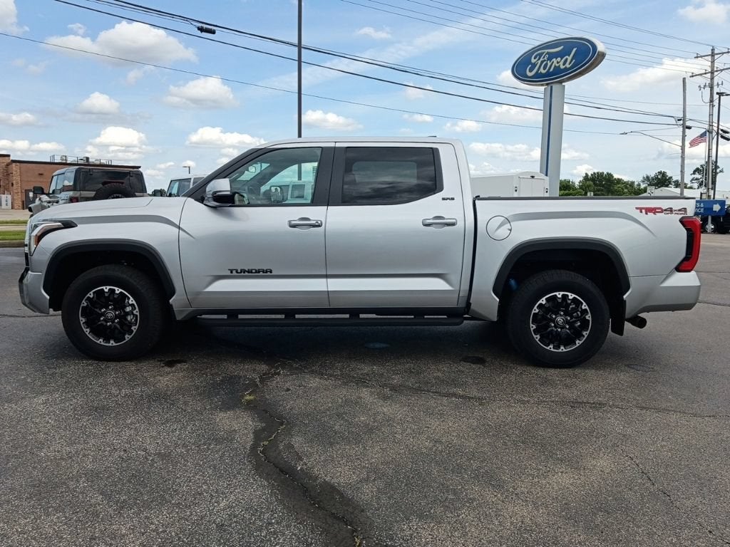 2025 Toyota Tundra 4WD SR5