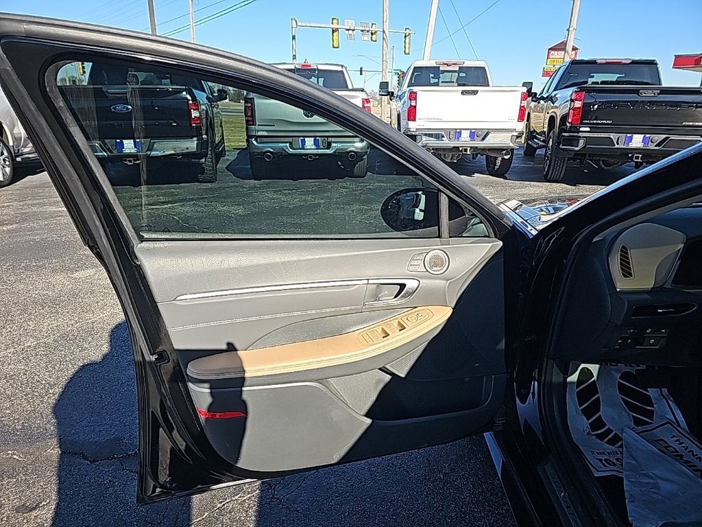 2023 Hyundai Sonata Hybrid Limited