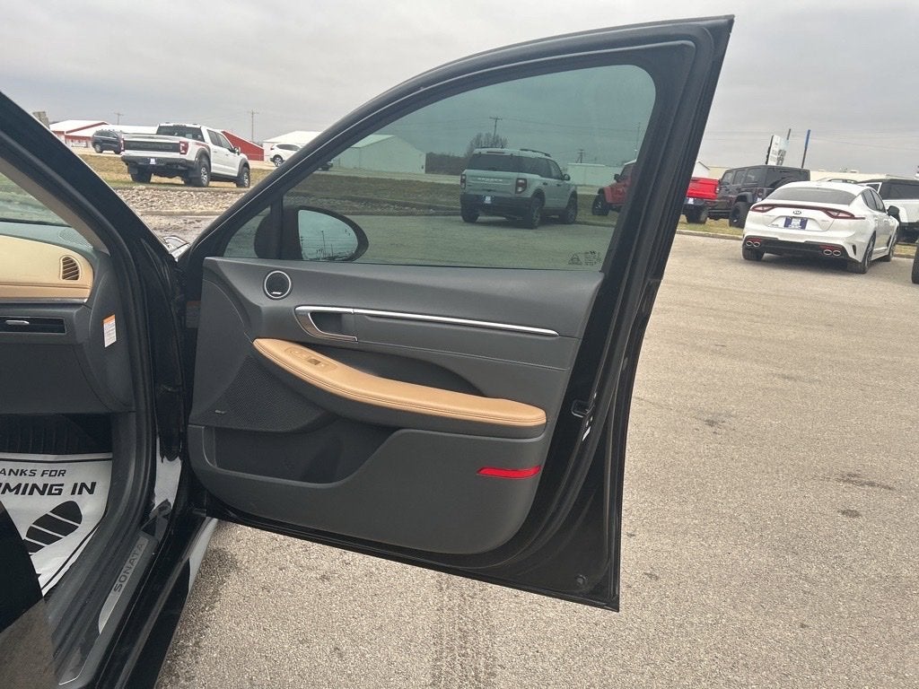 2023 Hyundai Sonata Hybrid Limited