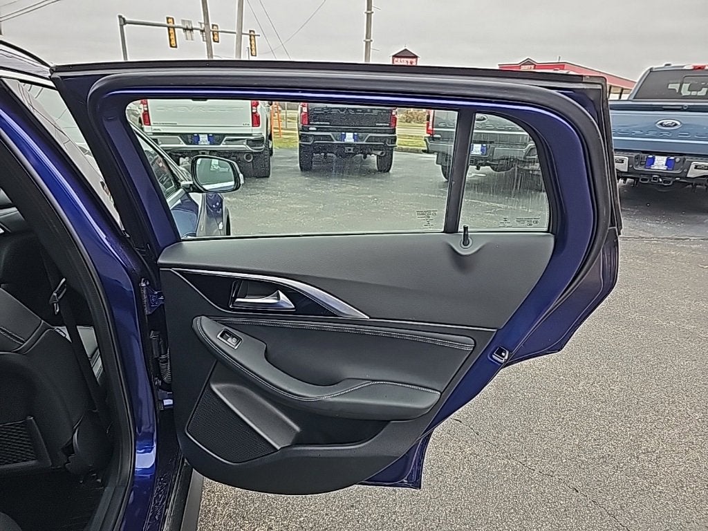 2018 INFINITI QX30 ESSENTIAL