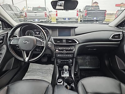 2018 INFINITI QX30 ESSENTIAL