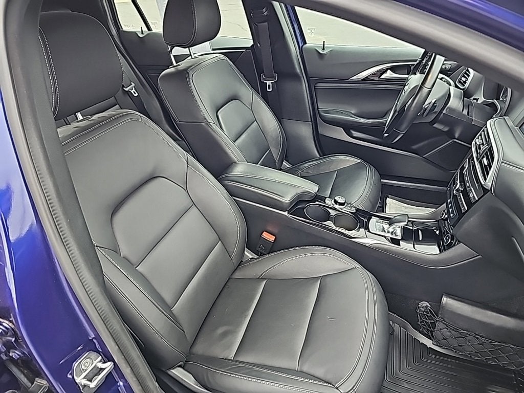 2018 INFINITI QX30 ESSENTIAL