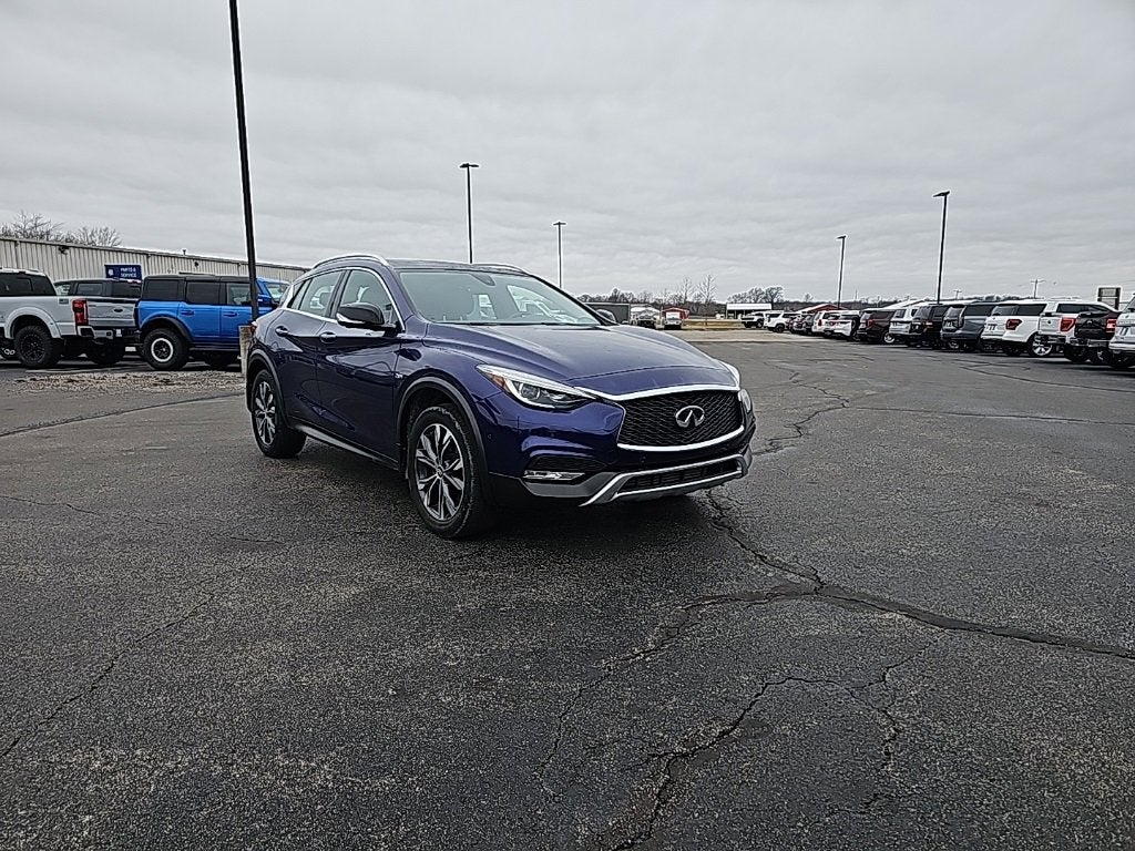 2018 INFINITI QX30 ESSENTIAL