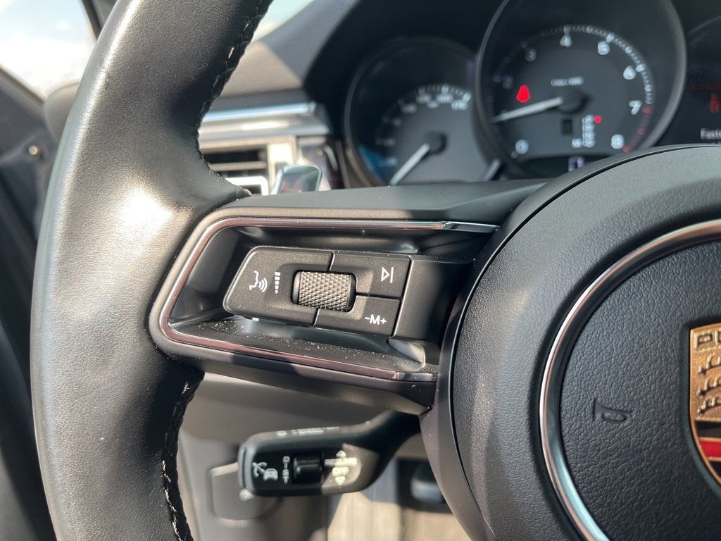 2024 Porsche Macan Base