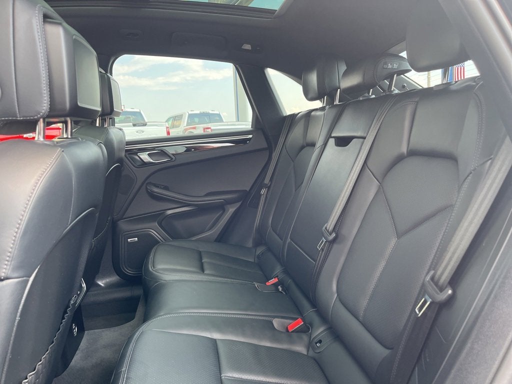 2024 Porsche Macan Base