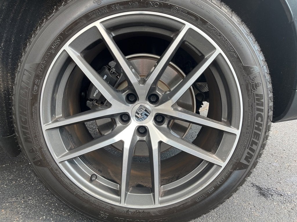 2024 Porsche Macan Base