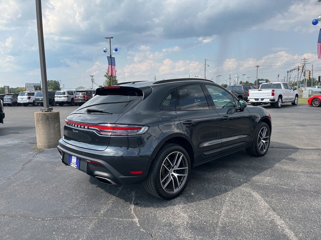 2024 Porsche Macan Base