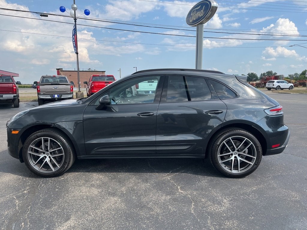 2024 Porsche Macan Base