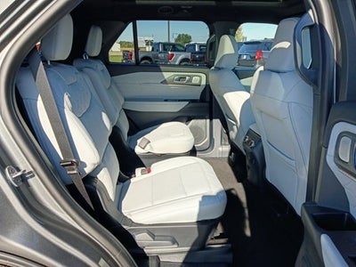 2027 Ford Explorer Platinum